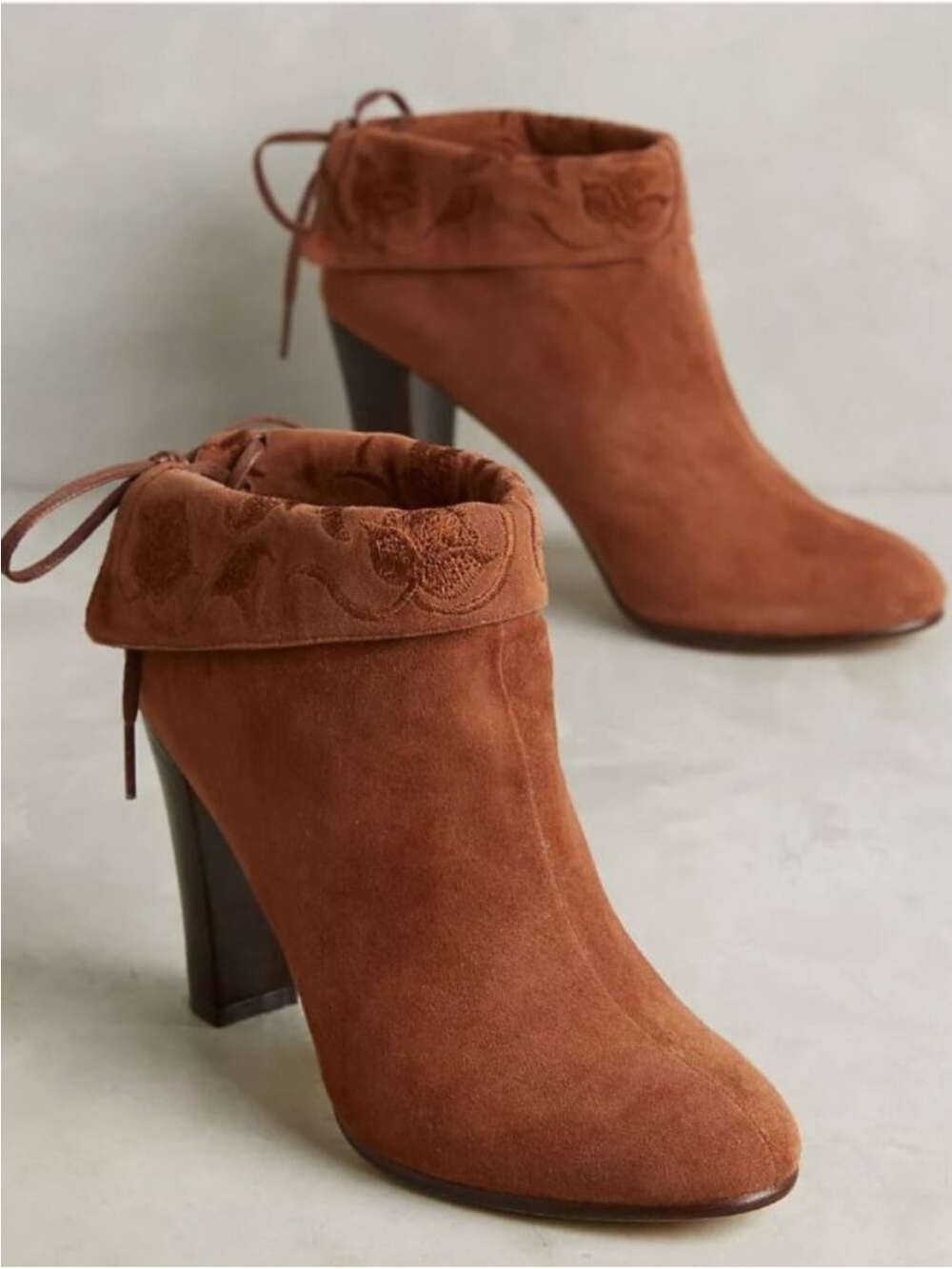 Huma Blanco Morena Suede Ankle Boot
